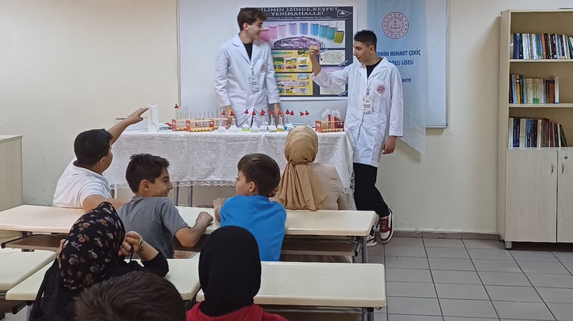 YENİMAHALLE BİLİM ŞENLİĞİNDEKİ SERGİMİZ